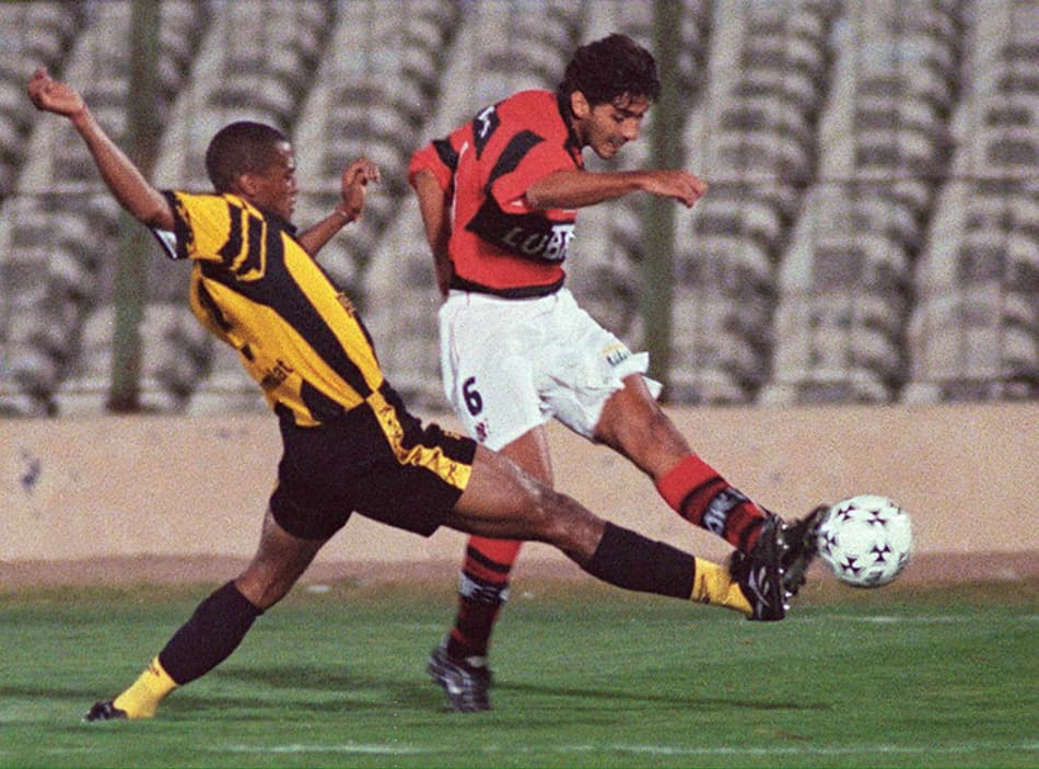 Flamengo x Peñarol - 1999