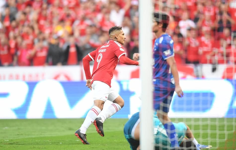 Internacional x Cruzeiro - Gol Guerrero