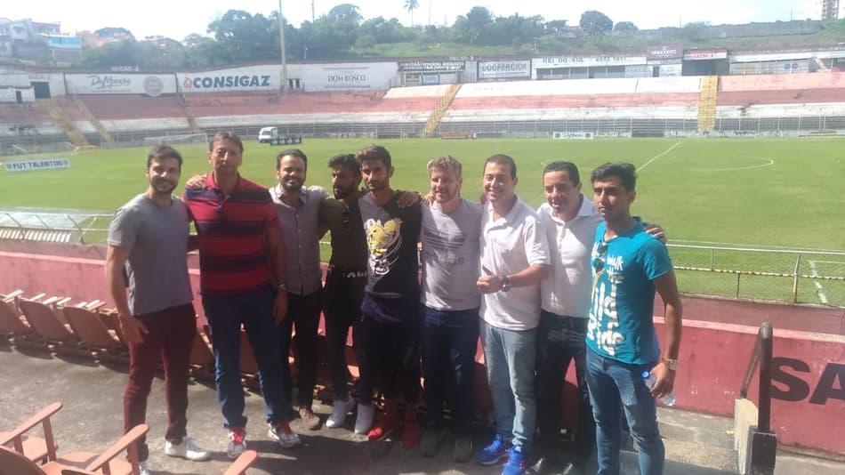 Intercâmbio: técnico da Seleção do Paquistão assiste jogo do Paulista