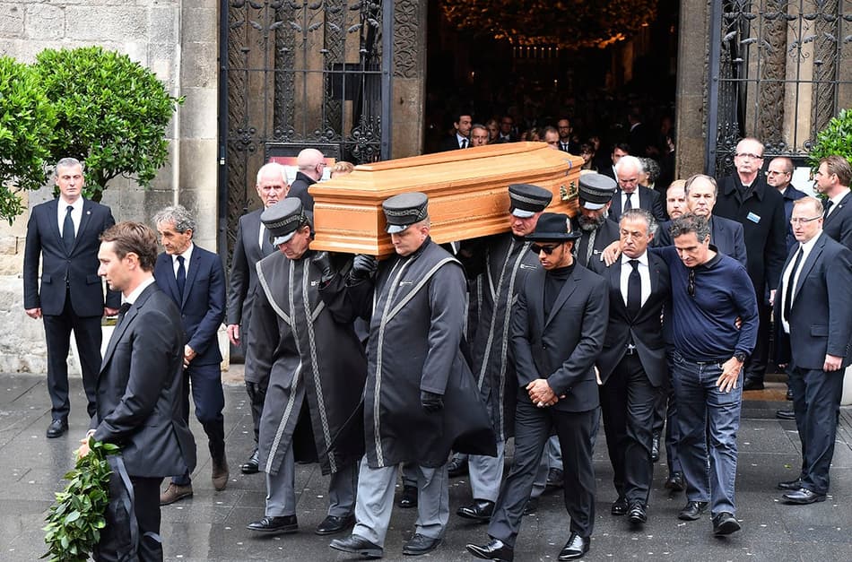 Explicada a ausência de Vettel no funeral de Lauda