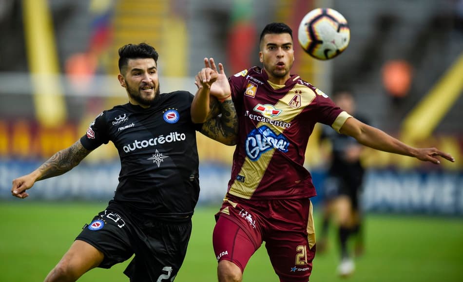 Argentinos Juniors segura empate com o Tolima e passa de fase na Sul-Americana