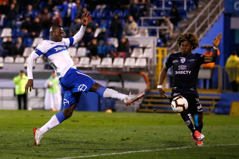 Del Valle é derrotado pela Católica, mas está nas oitavas de final da Sul-Americana