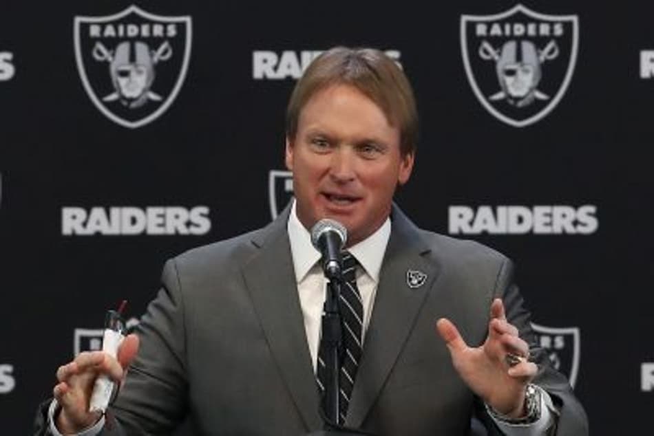 O ego de Jon Gruden pode explodir o Oakland Raiders