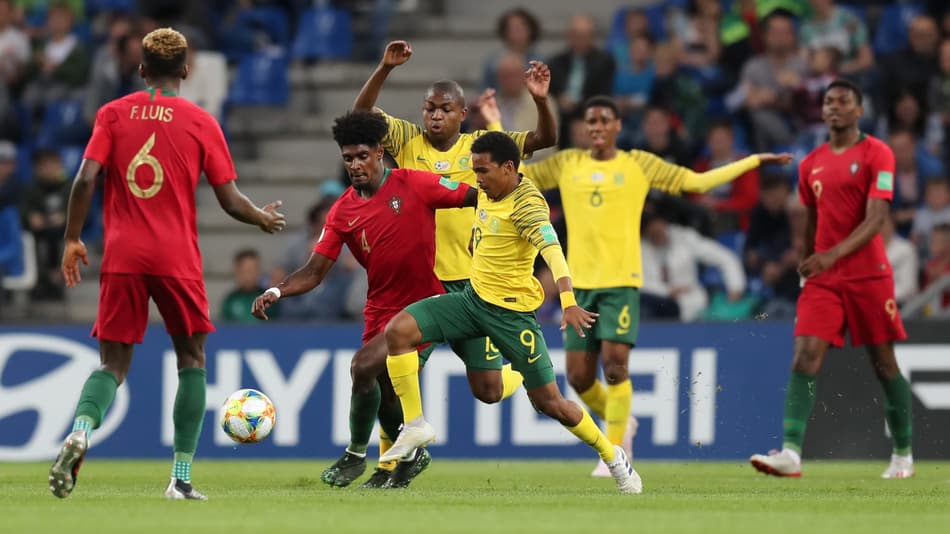 Portugal perde pênalti, empata e está fora do Mundial sub-20