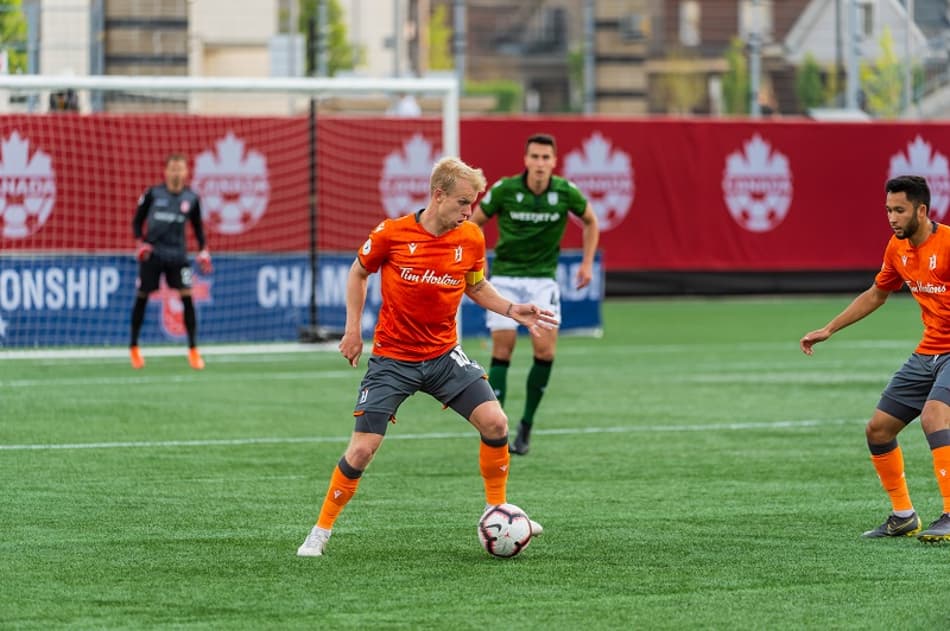 Mandantes levam a melhor nos jogos de ida da segunda fase do campeonato canadense