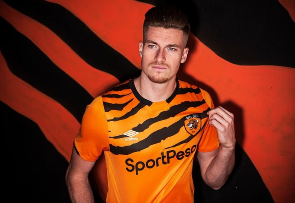 Clássico de volta: Hull City lança releitura de camisa 'pele de tigre' para 2019/2020