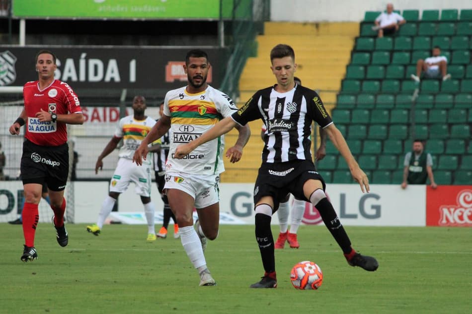 Promessa do Figueirense destaca a oportunidade de brilhar no Brasileiro de Aspirantes