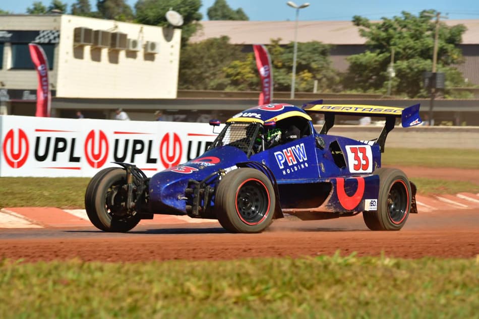 BR de Velocidade na Terra: Quase 80 carros estiveram na pista no primeiro dia em Cordeirópolis