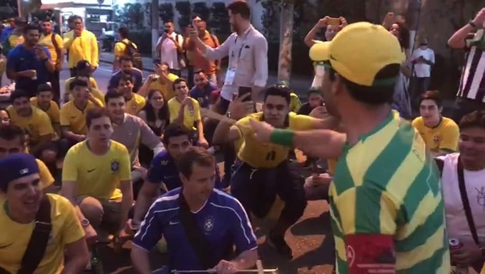 VÍDEO: Pilhado no LANCE! apresenta novas músicas para embalar a Seleção