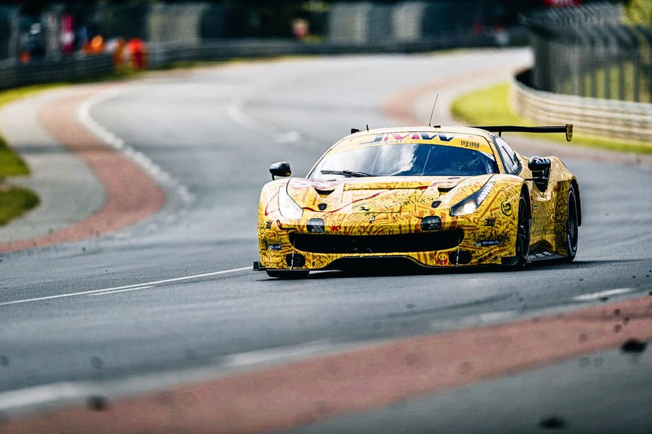 Rodrigo Baptista sobe ao pódio em terceiro lugar na sua primeira participação nas 24 Horas de Le Mans