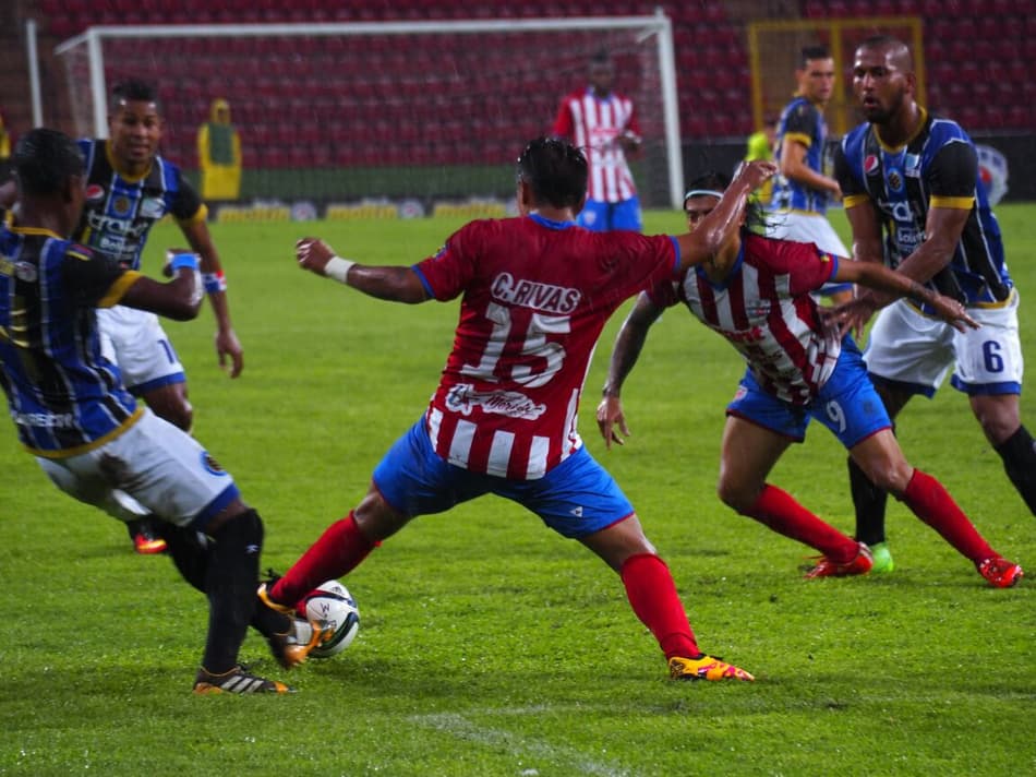 Estudiantes surpreende, elimina Carabobo fora de casa e está na final do Apertura venezuelano