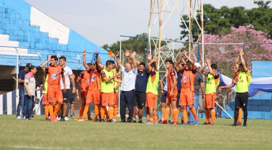 Atyrá supera 12 de Octubre e assume liderança da Intermedia no Paraguai