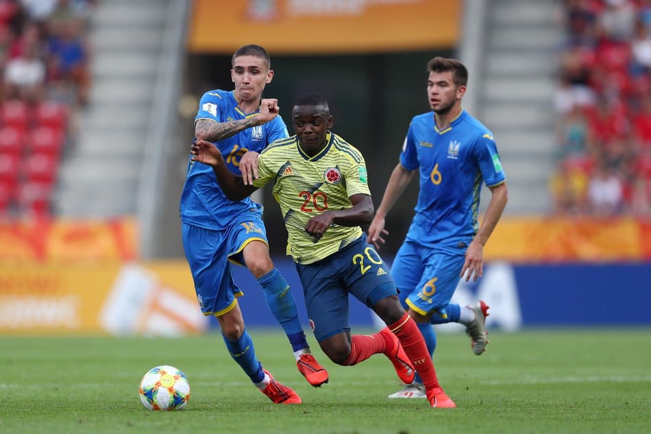 Johan Carbonero é chamado para substituir Muriel na Colômbia