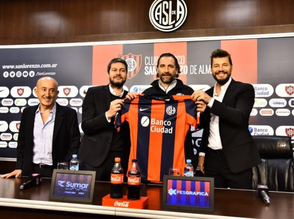 San Lorenzo apresenta novo treinador para o segundo semestre