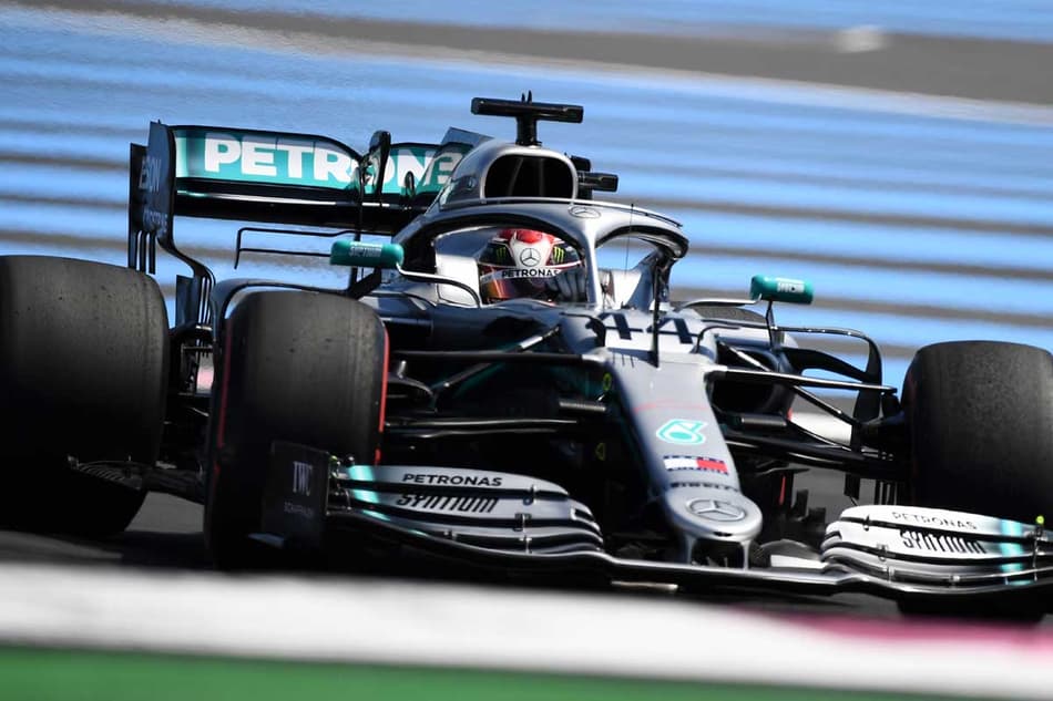 Hamilton comentou sobre a situação de possível mudança para pneus de 2018