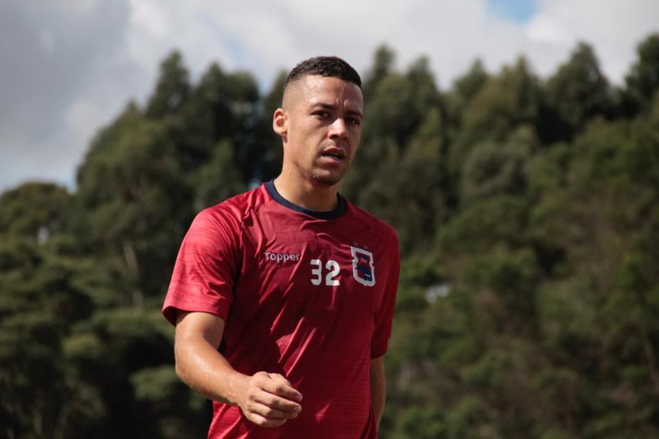 Titular do Paraná, Ramon projeta duelo contra o Bragantino