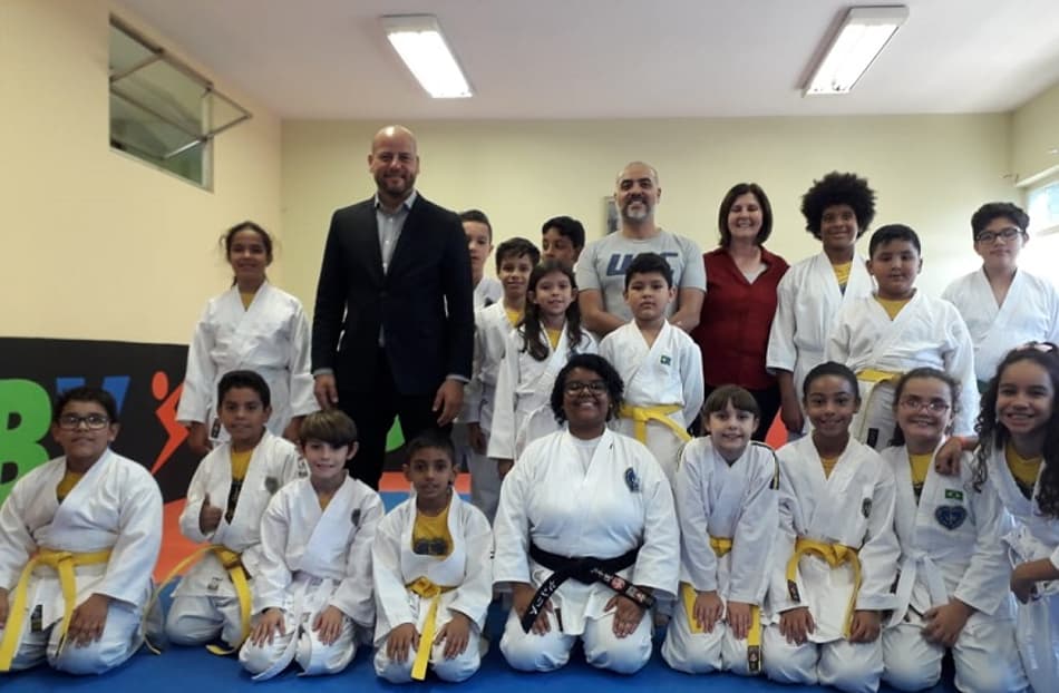 Parceria entre LBV e UFC é exportada ao Uruguai após sucesso no Rio
