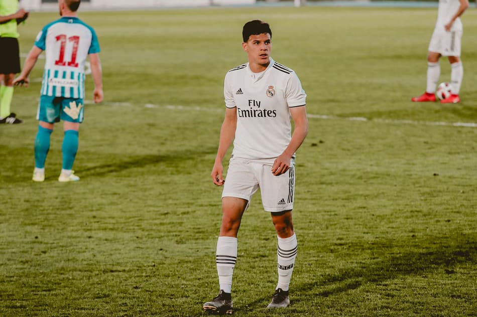 Cria da base do São Paulo exalta ídolo que treinará o Real Madrid Castilla