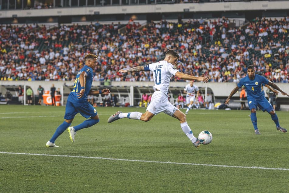 Burocrático, EUA derrota Curaçao e encara a Jamaica na semi da Copa Ouro
