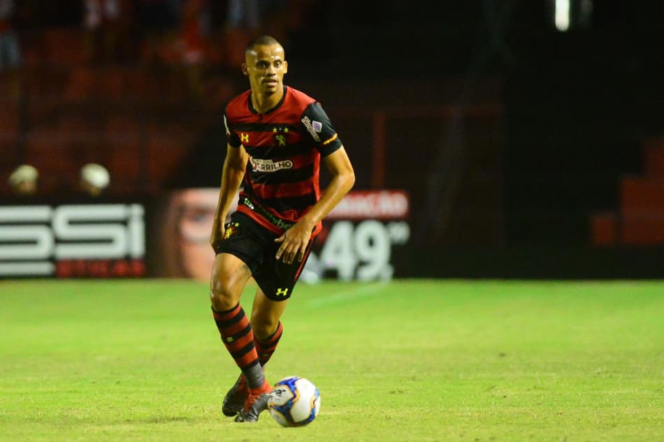 Dois gols em dois jogos embalam Cleberson em retorno após Copa América