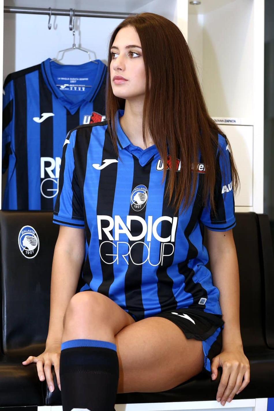 Com vaga na Liga dos Campeões, Atalanta lança uniformes para a temporada