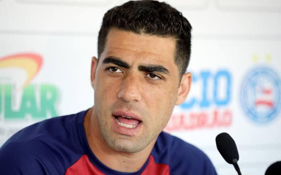 Xandão destaca trabalho intenso do Bahia na parada da Copa América