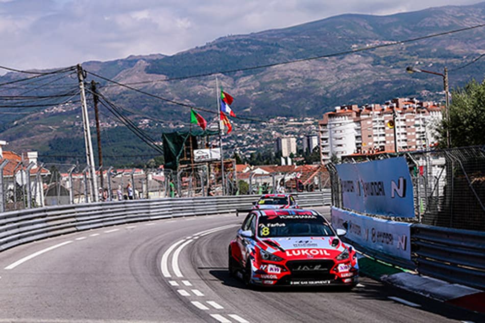 WTCR: No circuito de rua de Vila Real, Farfus soma mais um pódio, mas tem domingo difícil