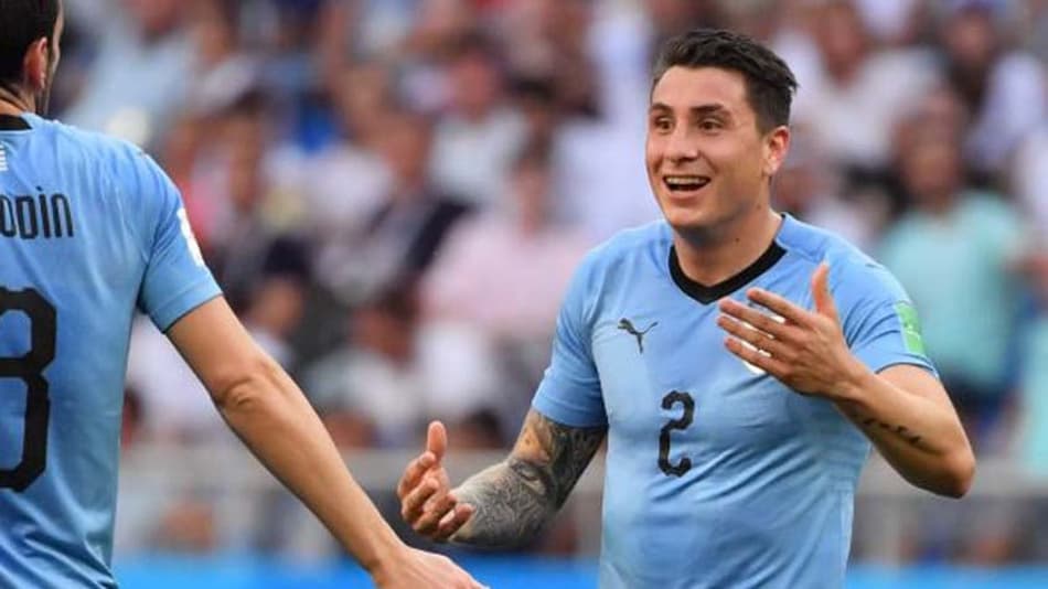 Indo para a terceira Copa, Giménez relembra início na seleção uruguaia