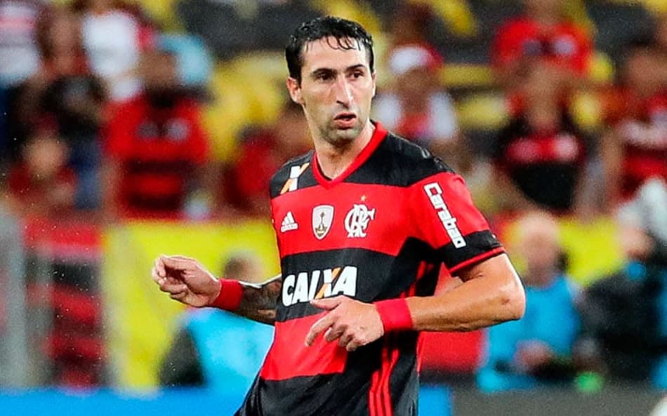 Ex-Fla, Donatti toma decisão de última hora na carreira