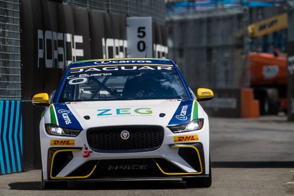 Cacá Bueno encara decisão mundial no Jaguar I-PACE eTROPHY em Nova York