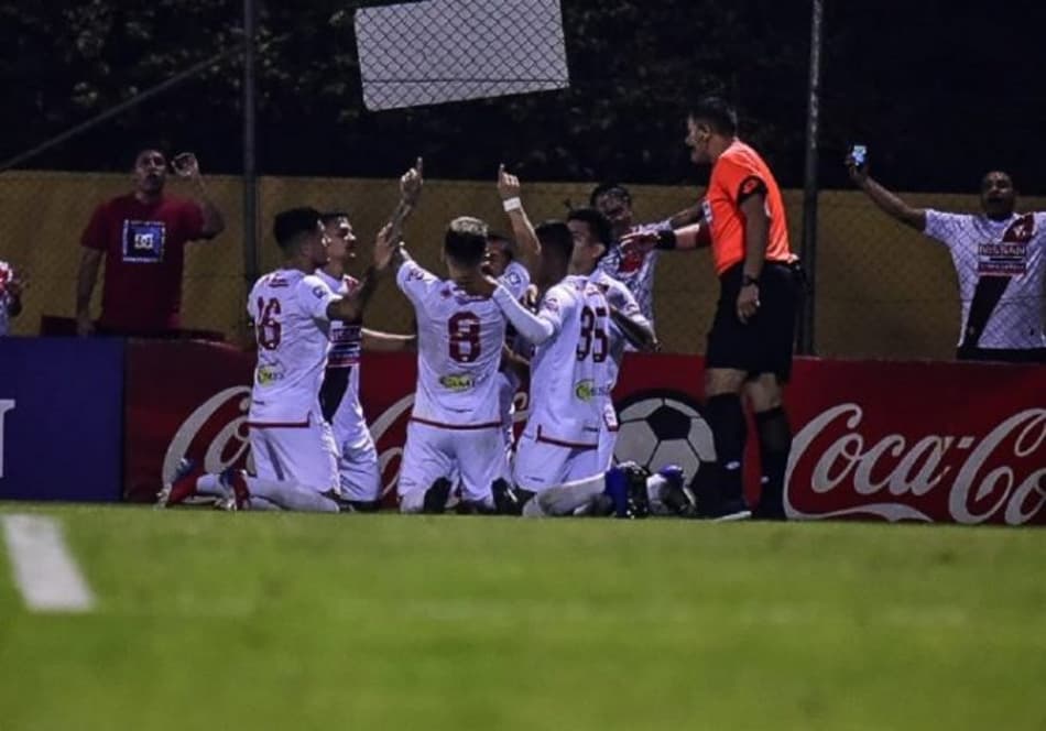 No Clausura Paraguaio, River Plate apronta para cima do Guaraní