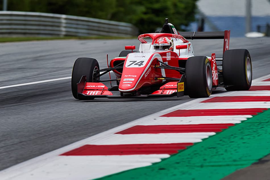 Enzo Fittipaldi lidera prova, leva toque de rival e consegue recuperação para terminar em 4º
