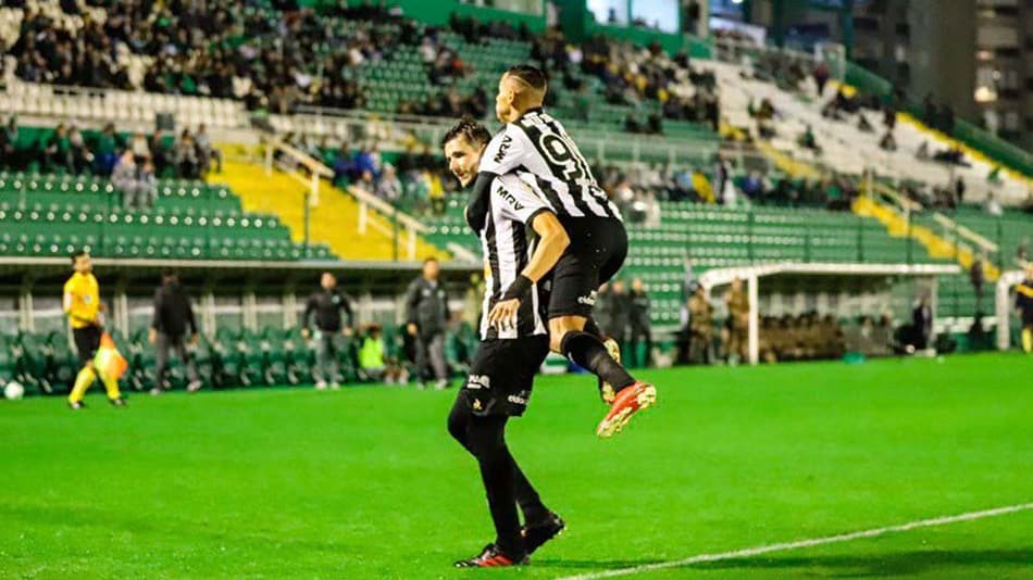 Atlético-MG x Chapecoense. Onde assistir, prováveis times e palpites