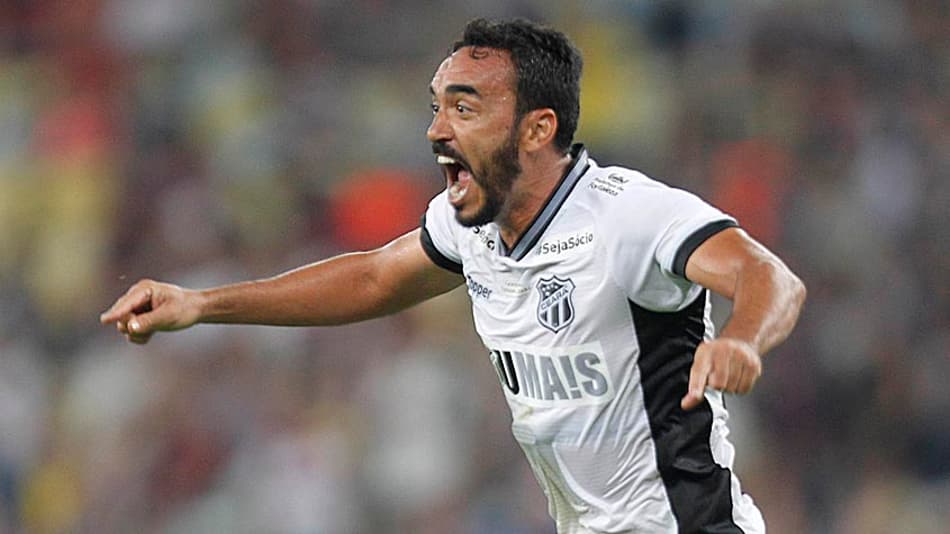 Em tom de agradecimento, Tiago Alves posta mensagem de despedida do Ceará