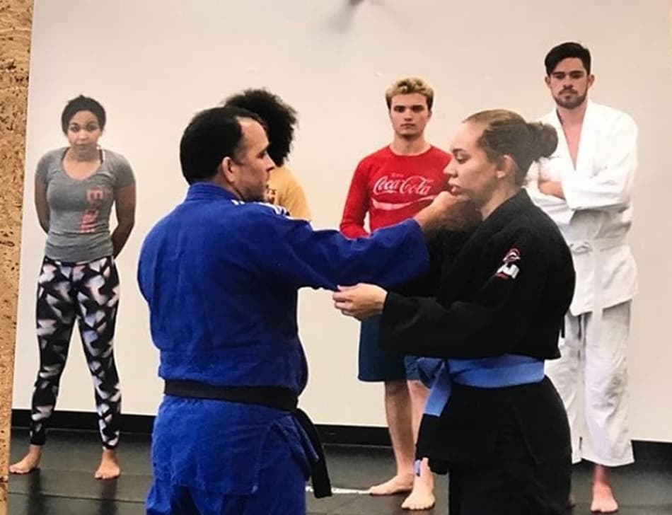 Brasileiro lidera projeto de Jiu-Jitsu em escolas públicas dos EUA; veja