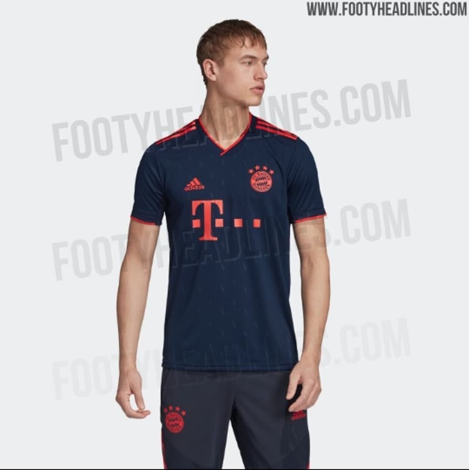 Nova camisa 3 do Bayern tem fotos reveladas; peça conta com homenagens