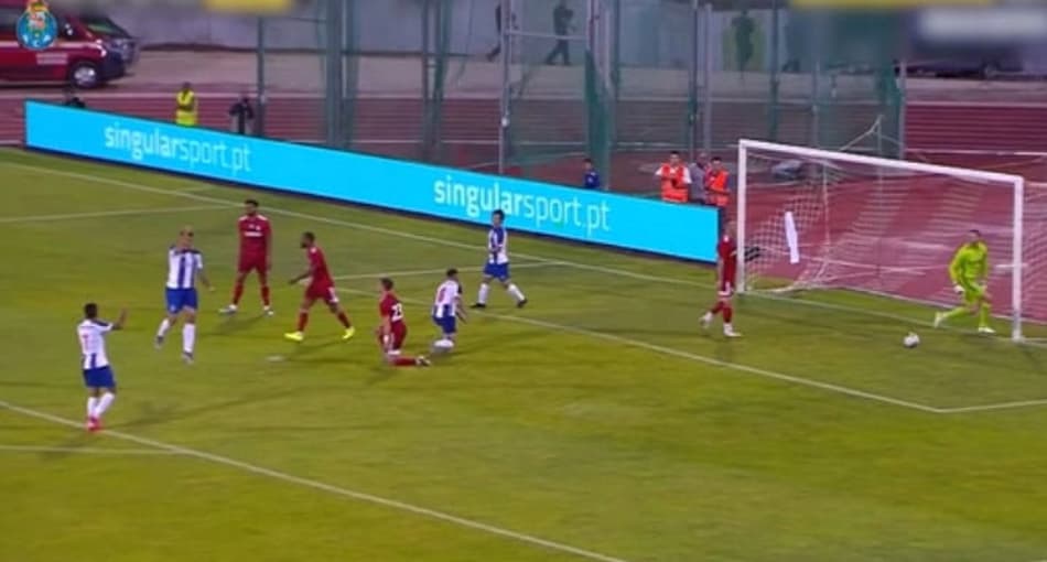 VÍDEO: Com golaço de brasileiro, Porto vence Fulham em amistoso