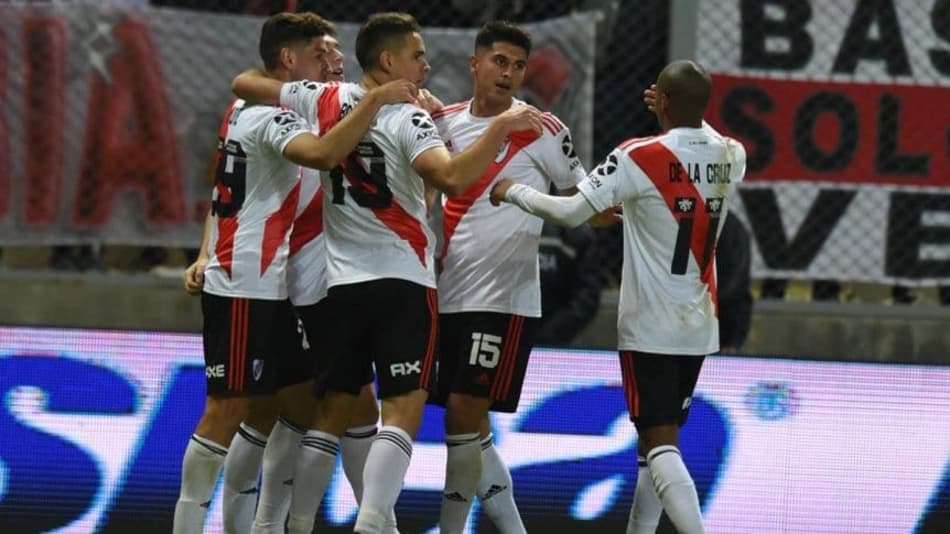 Nos pênaltis, River Plate elimina Gimnasia de Mendoza da Copa Argentina