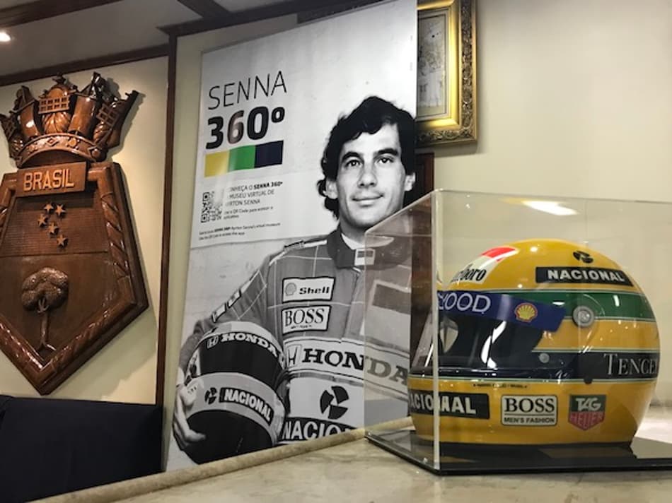 Ayrton Senna será homenageado pela Marinha Brasileira em 15 países