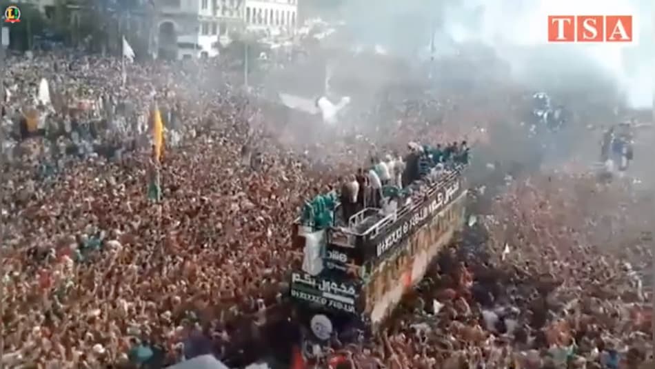VÍDEO: Argelinos dão recepção calorosa aos campeões africanos