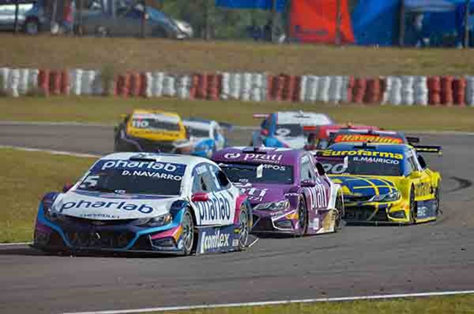 Stock Car: Cavaleiro Sports no pódio em Santa Cruz do Sul com Denis Navarro