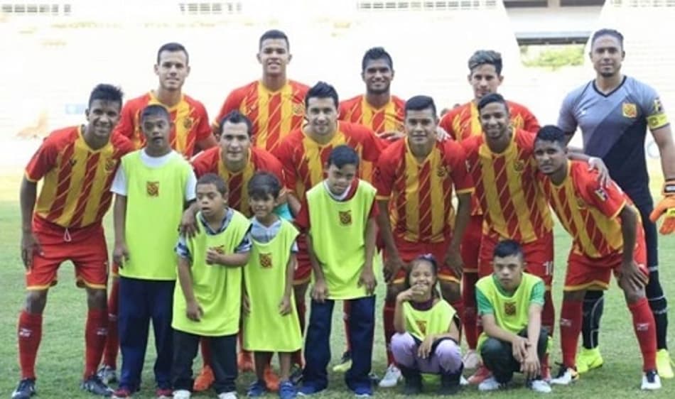 Afundado em dívidas, time na desiste de disputar segundo turno do campeonato venezuelano