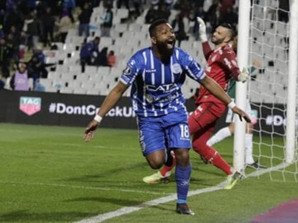 Atacante do Godoy Cruz fala sobre pênalti desperdiçado
