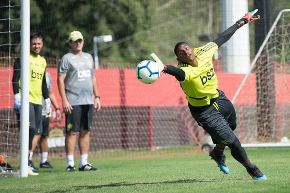 Jesus ‘impressionado’, sonho olímpico e inspirações: Hugo Souza fala ao L!