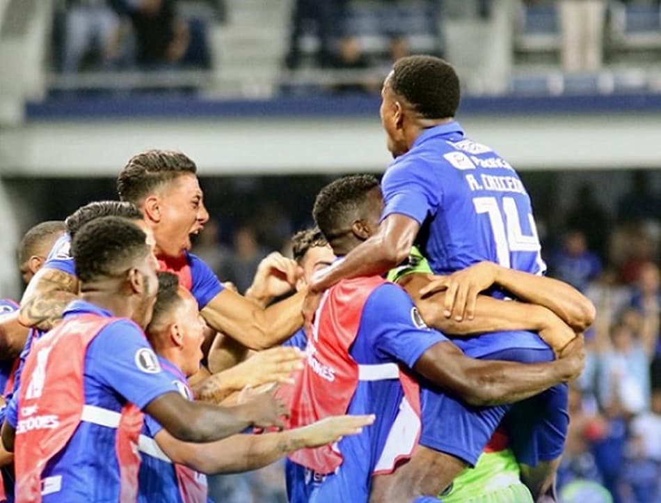 Como a mídia do Equador repercutiu o triunfo do Emelec frente ao Flamengo
