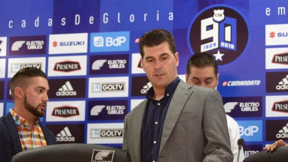 Técnico do Emelec manda recado após vitória: ‘Não vamos nos esconder no Brasil’