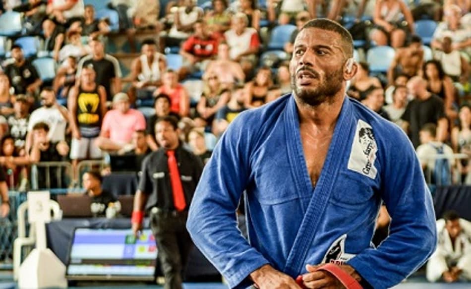 Atletas da classe master elogiam prêmios do Circuito Rio Mineirinho