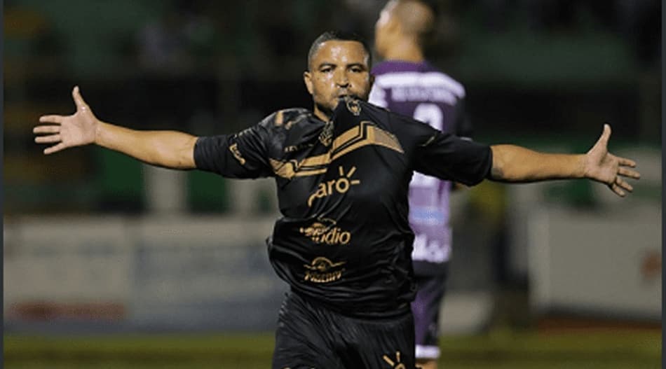 Santa Tecla goleia Chalatenango no início do Apertura 2019 em El Salvador