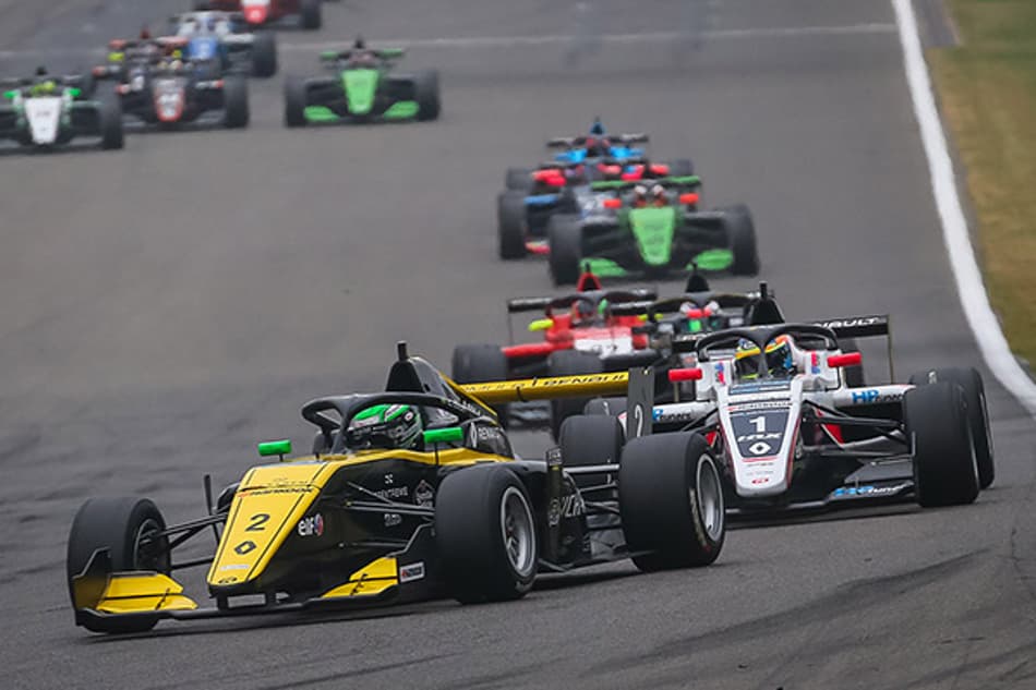 F-Renault Eurocup: Collet vence entre os estreantes e é 2º no geral em Spa