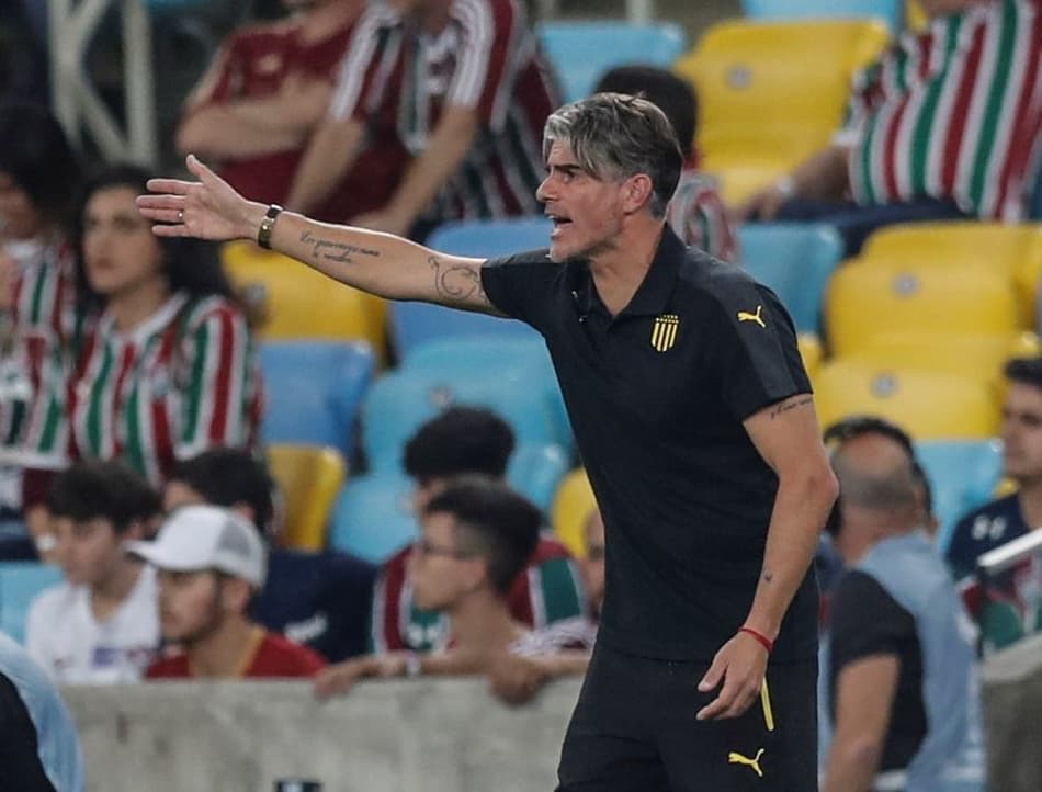 Clube italiano sonda o técnico de gigante da América do Sul